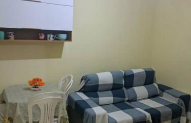 Quarto de Casal Bem Localizado Em apto Compartilhado AP 204 - Foto 3