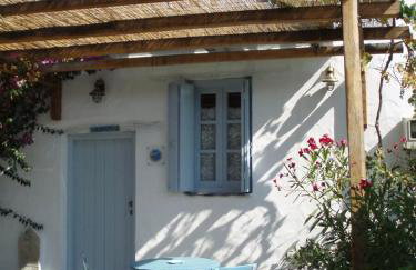 Avra traditional Blue house, Elma's Houses - Foto 2