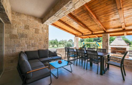 Villa Stone House with Pool - Foto 6