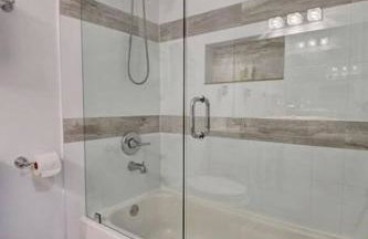 5 BR Mansion with Pool and non-heated Jacuzzi Games in Boynton Beach - Photo 43