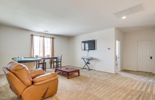 Large Menifee Home 1 Block to Neighborhood Park! - Foto 18