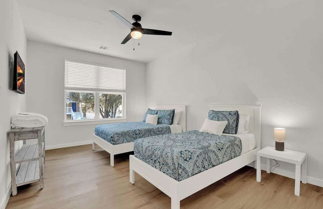 Stunning Lake Home With Pool-beach-gym-boat Access - Foto 8