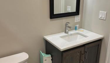 Downtown Apt King Beds Mins to Salem - Foto 5