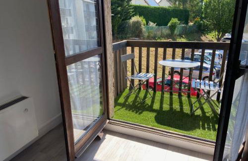 Spacious T3 with balcony - close to town center - Photo 12