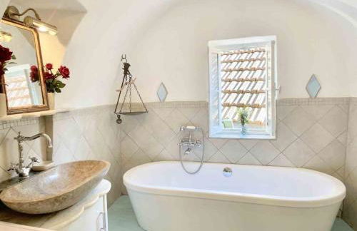 Casa Celestine in Via Orsini Isolabona Liguria Italy Sleeps 5 - Foto 11