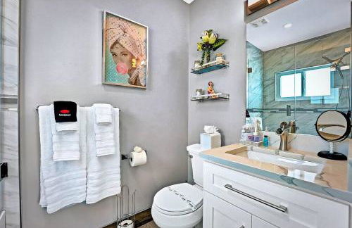 NEW Waterfront Tropic Oasis - Heated Pool, Canal, Dock, Air Hockey - Foto 31