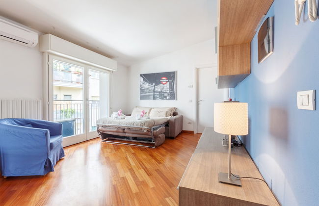 SuiteLowCost Corso Como - Photo 18