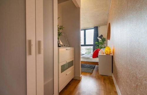 City SuperHost - Beautiful Canal Facing Apartment - Foto 18