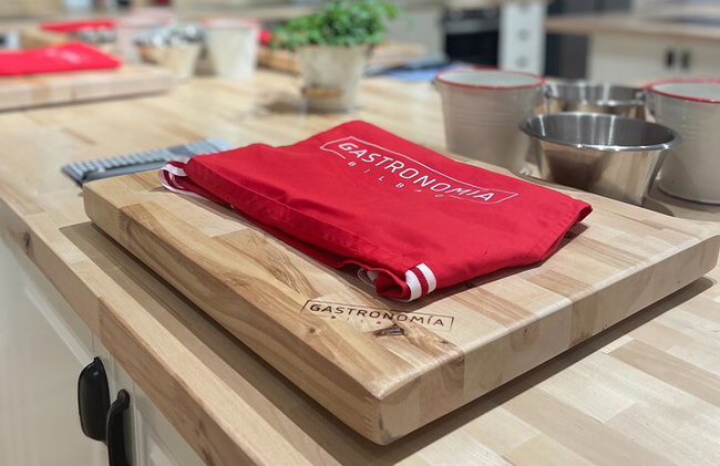 Clase de cocina vasca inmersiva para grupos pequeños en Bilbao con barra libre - Foto 13