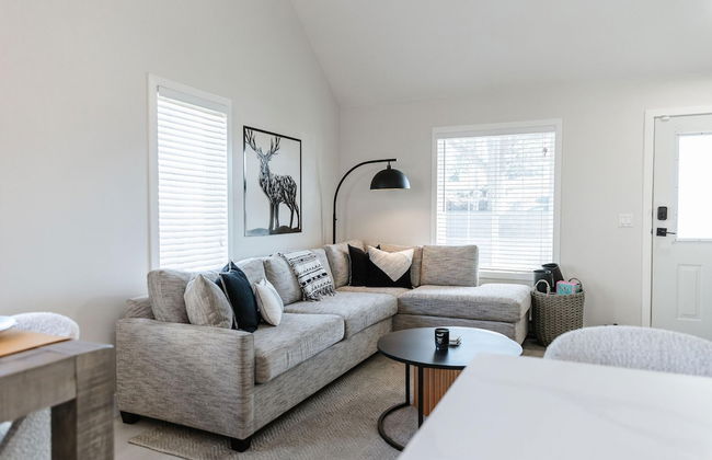 The Oxen - Dt Home w Putting Green and Tons of Parking - Photo 14