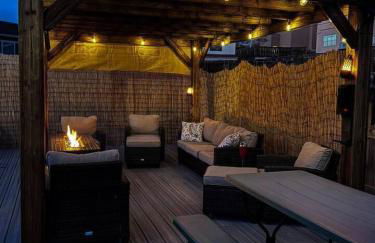 Spacious Family Home with Pool, Hot Tub, Fast Wifi - Foto 17