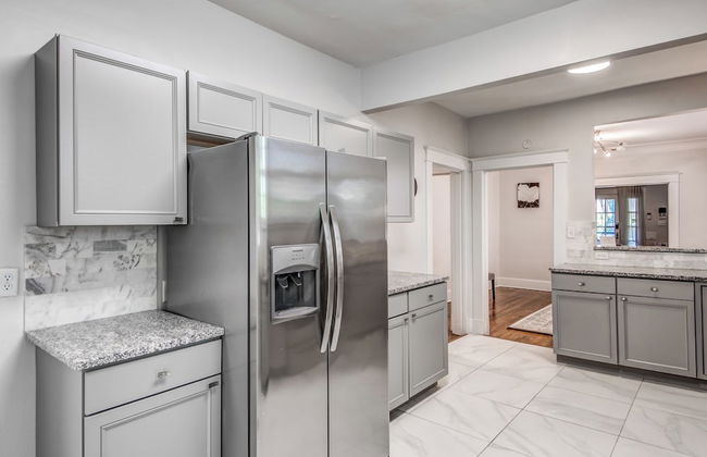 The Rolling Stone Near Downtown - Photo 12