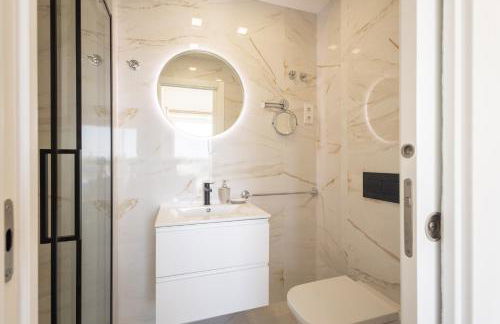 OceanFront & Big Terrace Private Condo - Photo 13