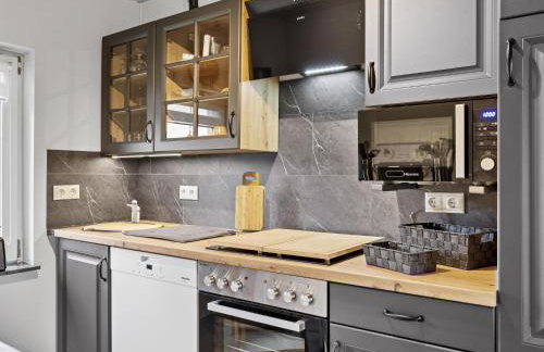 Nelsen mit Ruderboot auf Wassergrundstück - Photo 15