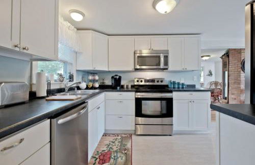 Back Cove - Large Sunny 2 Bedroom Condo - Foto 14