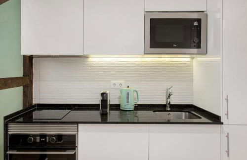 Alfama with Private Patio & Barbecue - Foto 17