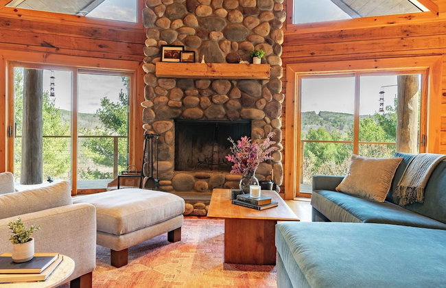 Secluded w/ Deck Views, Hot Tub, & Ping Pong Hudson in the Berks by Avantstay - Foto 117