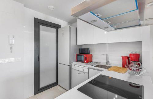 Atico Apartment BALI cerca del mar, piscina y parking - Foto 17