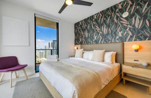 Stunning Lux 2 Bed 2 Bath with Panoramic View from Balcony - Foto 19