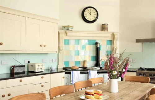 Cornish Castle - Photo 7