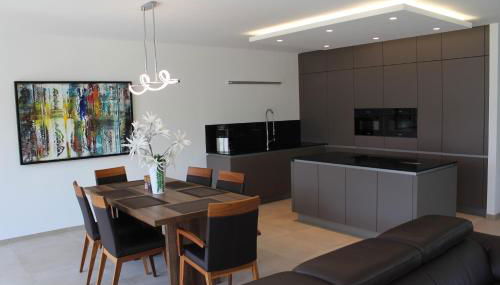 Großes Apartment im Zentrum von Dresden, 2 Schlafzimmer, 2 Bäder, Balkon - Foto 2