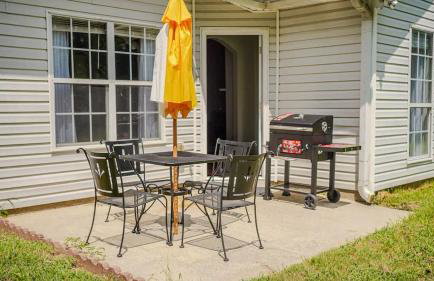 Spacious Vaulted 4BR Family Home Near Mall of GA Sleeps 12 - Foto 6