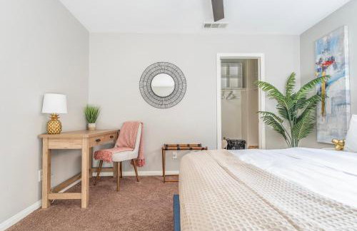 GAMEROOM, King Beds, Movie Projector, Heated Saltwater Pool, Golf and Games! - Foto 30