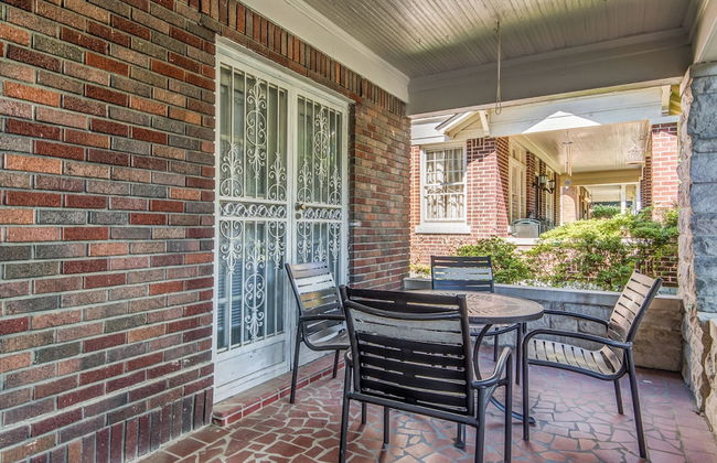 The Rolling Stone Near Downtown - Photo 17