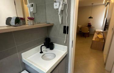 Apartamento moderno com 2 quartos e cama queen-size - Foto 11