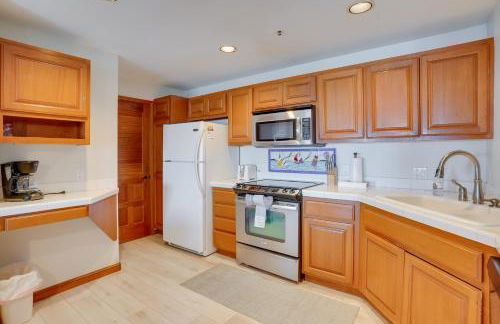 Bright Catalina Island Condo with Ocean Views! - Foto 4