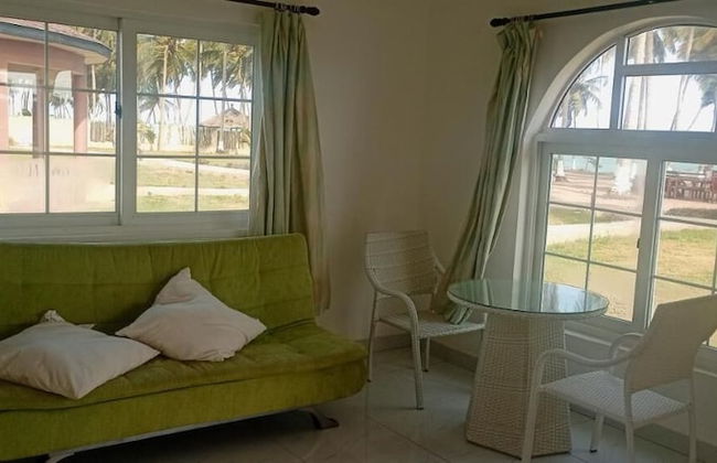 Solent Villas Resort - Photo 12