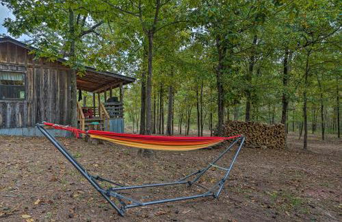 Wright City Cabin with Fire Pit and Forest Views! - Foto 24