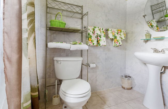 YanceyLargoEstate 2BR Villa w/Mountain Views by RedAwning - Foto 12