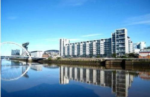 Apartment with river view next to hydro - Photo 16