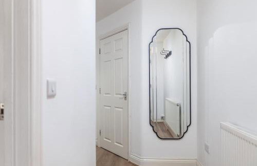 Arte Stays Serviced Houses Stratford - 3 Bedrooms 2 Bathrooms Houses London, Stratford, Maryland, Free Parking, Garden, Weekly or Monthly Stays - up to 8 guests - Foto 36