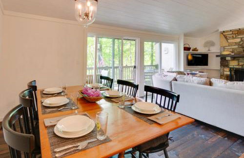 High-End Sapphire Retreat on Fairfield Lake! - Foto 9