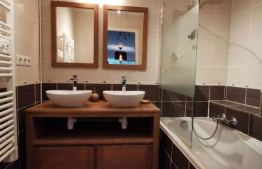 Nantes RENAUDIERE - Proche Parc Expo Stade Beaujoire - Wifi - Parking - Tramway bus - Foto 7