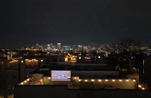 Modern Luxe Townhome with Rooftop Cinema - Foto 60