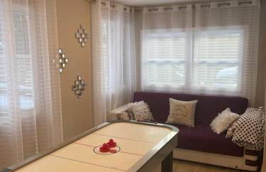 Modern Home near Lake w HotTub, Game Room, Fireplace - Foto 15