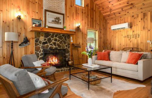 Pet Friendly NC Cabin with Views & Hot Tub - Foto 11