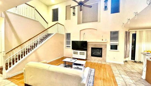 New - Spacious, Comfortable 5 Beds 3 Baths House - Foto 2