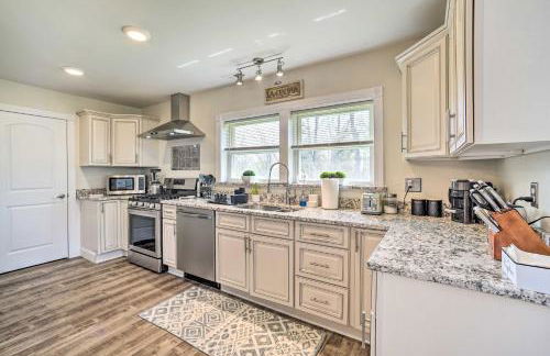 Modern-Chic Athens Home - Fish, Ski and Swim! - Foto 11