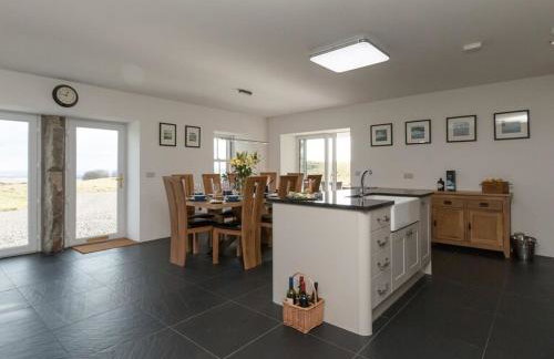 Cot Cottage - Panoramic Views & Hot Tub! - Foto 30