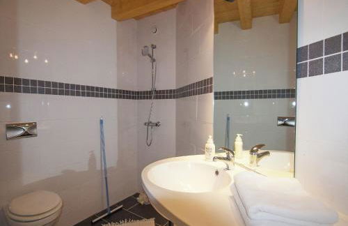 Very nice cottage with studio on a domain with heated pool - Foto 75