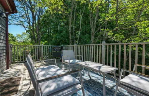 2 BR Home w/ Pondside View Backyard [Maine Escape] - Foto 12