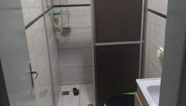 Casa em condomío, bem localizada - Foto 3