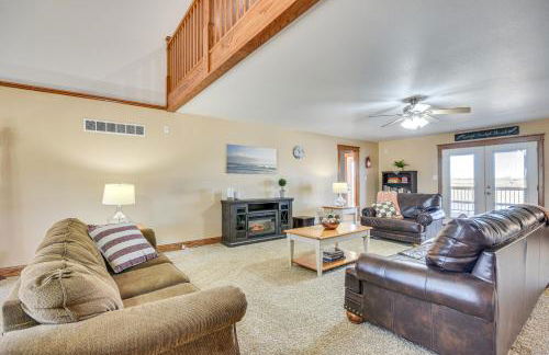 Pond Access and Fishing Cedar Lodge in Versailles - Foto 5