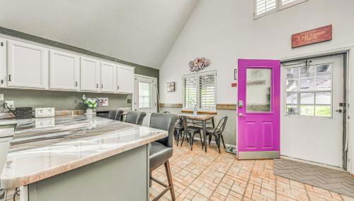 Quaint Cloudcroft Cabin with Stunning Forest Views! - Photo 5