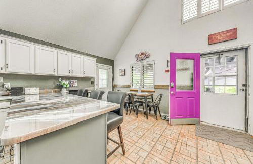 Quaint Cloudcroft Cabin with Stunning Forest Views! - Photo 5