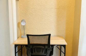 Beautiful 4Bedroom Retreat Close to Niagara Falls Your Home Away from Home - Foto 16